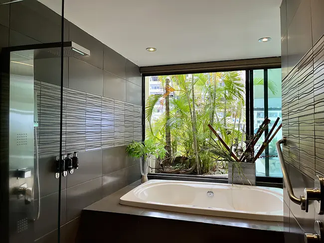 Sayuri Suite Bathroom