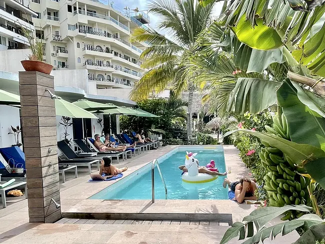 Pool at Sapphire Ocean Club