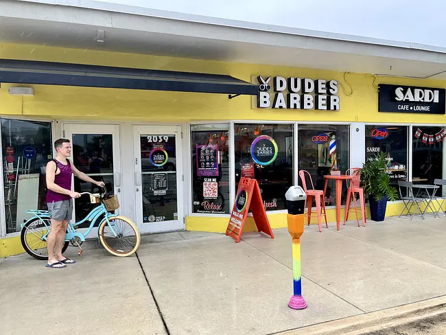 Two Gay Expats - Fort Lauderdale, FL, USA - Wilton Manors - Dudes Gay Barbershop - Entrance