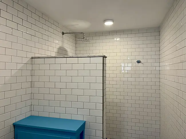 Junior Suite Shower