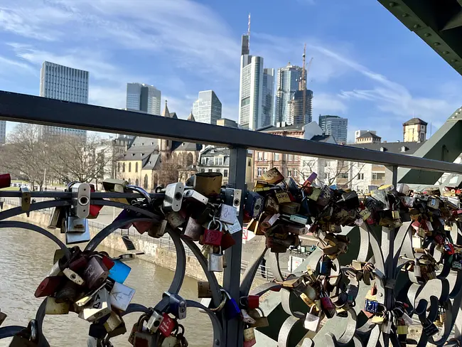 Eiserner Stag aka Love Lock Bridge