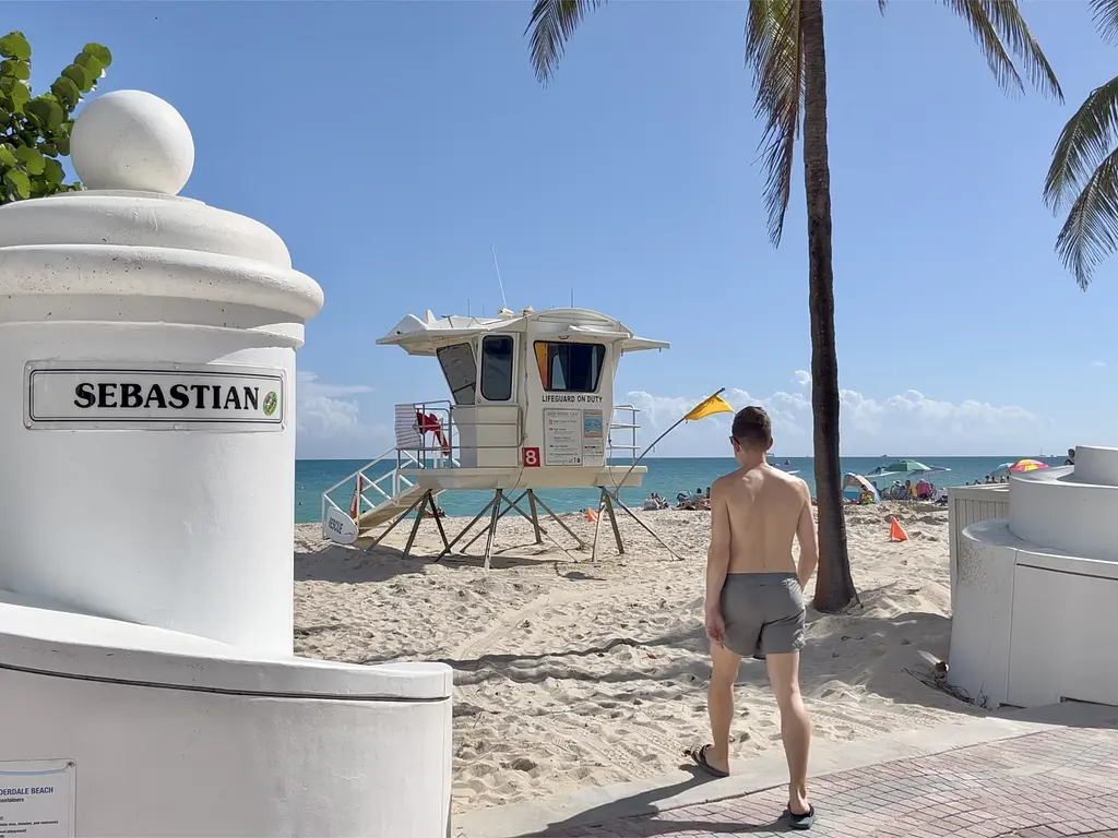 Two Gay Expats - Fort Lauderdale, FL, USA - Sebastian Gay Beach - Sebastian Street Entrance