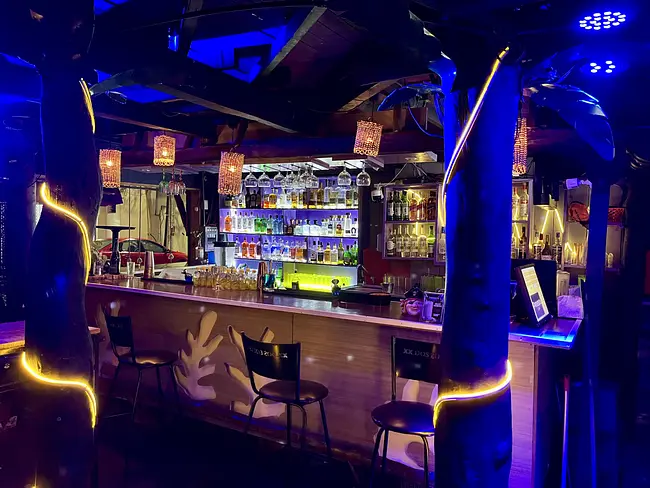 Provenza Gay Bar & Club - Beautiful Bar