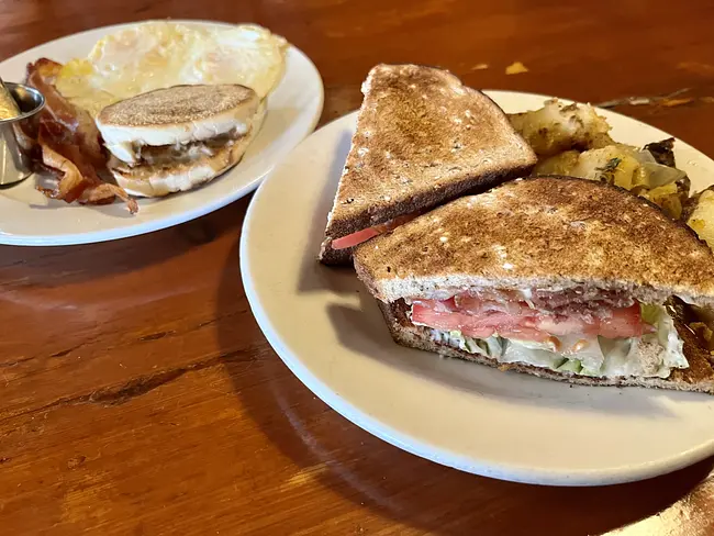 Two Gay Expats - Key West, FL - Pepe's Breakfast Restaurant - BLT 